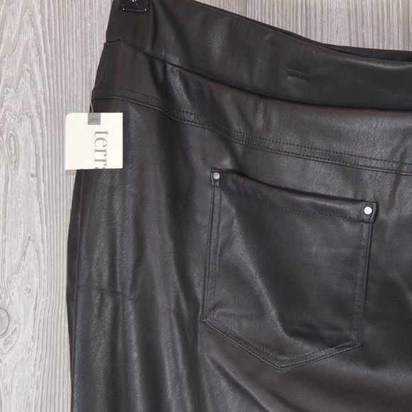 NWT Terra & Sky Leather like Pants 3X PLUS SIZE - Picture 9 of 9